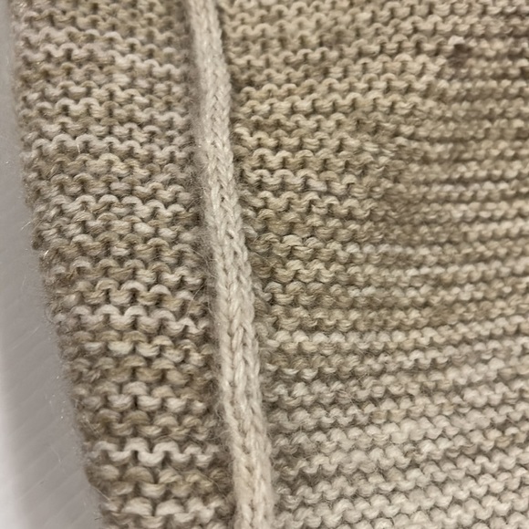 Hallow Out/ Hobo Knit Bag Cream Color L 11” H 9.5” W 5” drop 18” - Picture 14 of 16